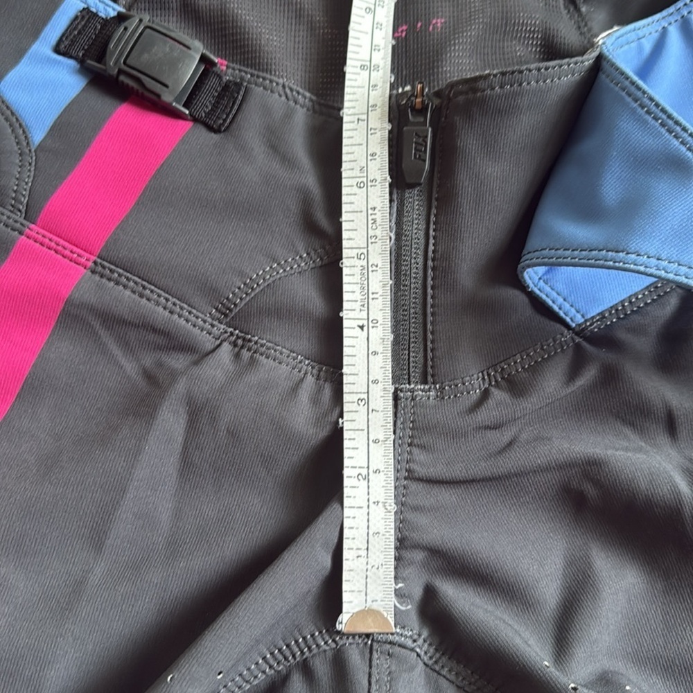 Fox Racing | Flexair Mountain Biking Shorts - Picture 12 of 13
